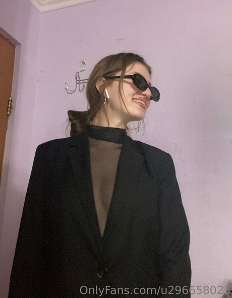 doll meow modelo adulto archivo