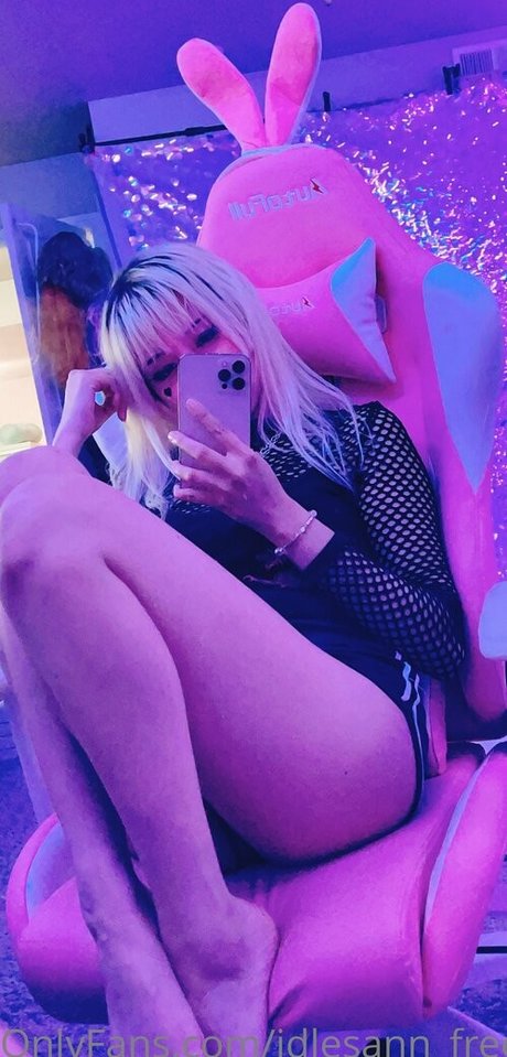 idlesann free étoile adulte galerie