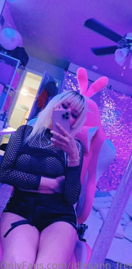 idlesann free modèle parfait galeries