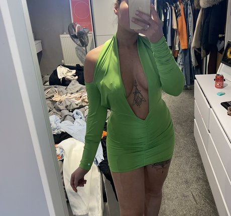 Depop Wins perfect model pics