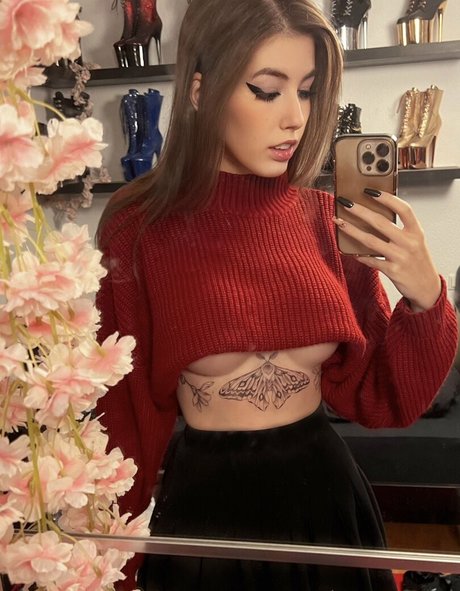 danja cos actriz atractiva fotos