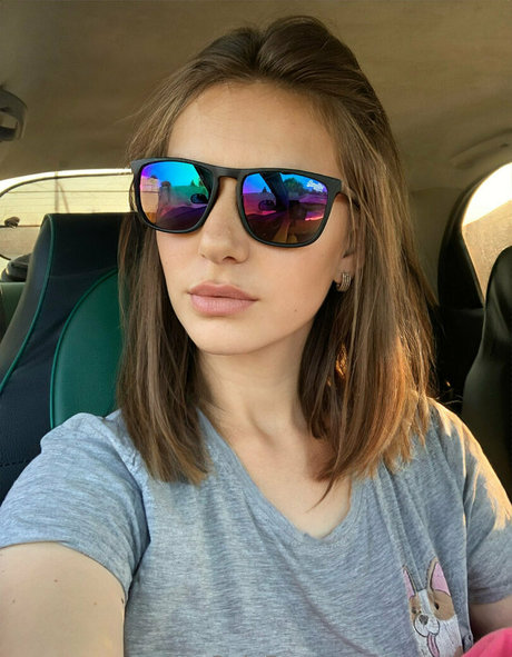 wrenirene modelo hd fotos