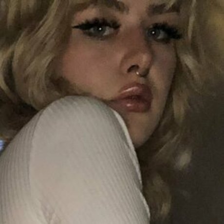 softgodess modelo sexy foto