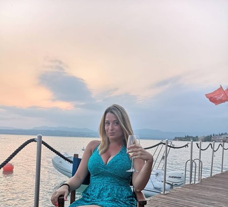 curvygirl89 high quality model galleries