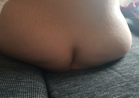 kjara0401 actrice adulte photos