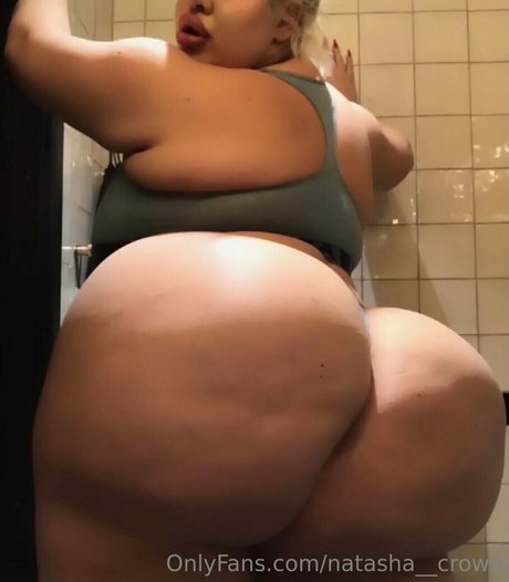 Natasha Crown modèle chaud photo