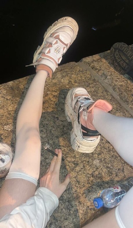 YourSmallDoll art star du porno des photos