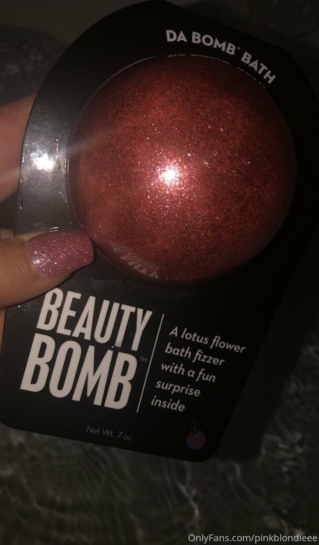 tierratheblonde star du porno sexy photo