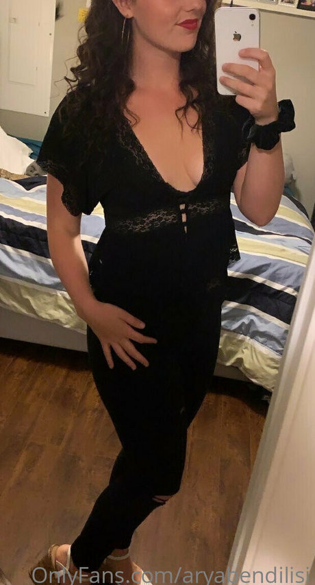 aryabendilisi estrella porno gratis imágenes