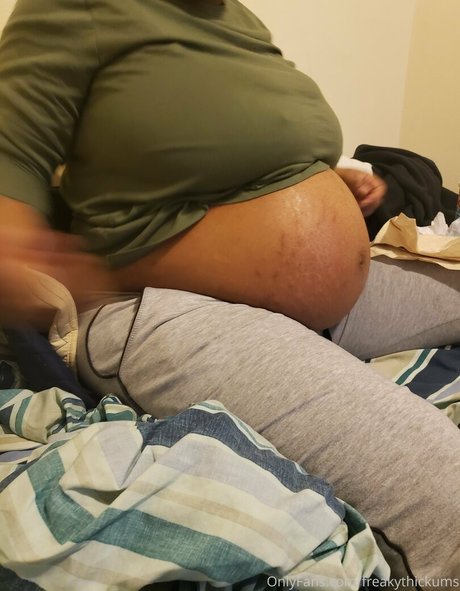 freakythickums pornstar adult picture