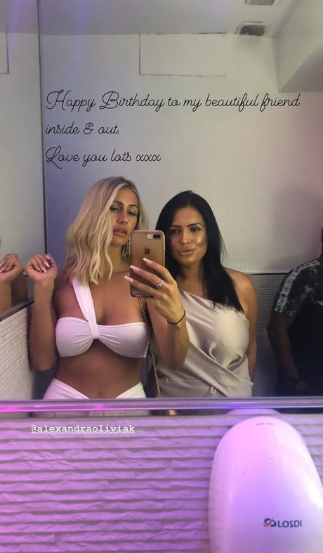 Georgian Daisy Bauer modelo galerías