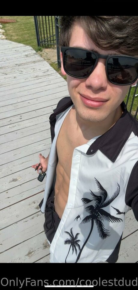 coolestdude898 profile image