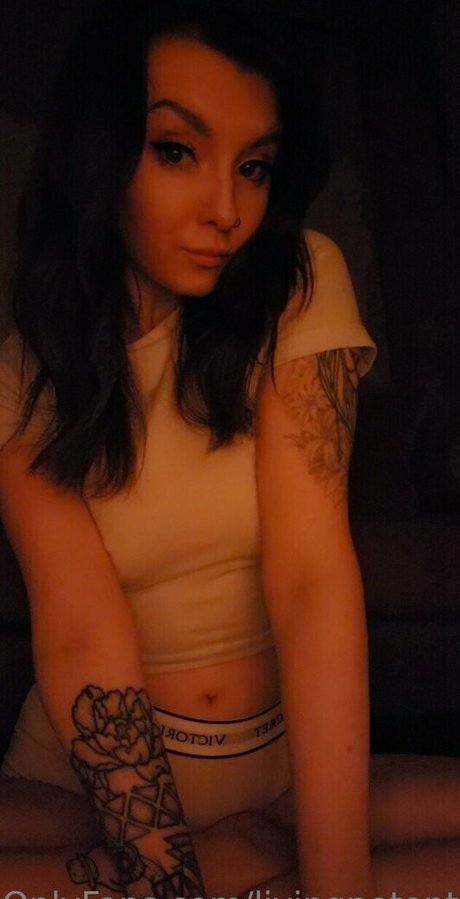 livingpotential actrice photos