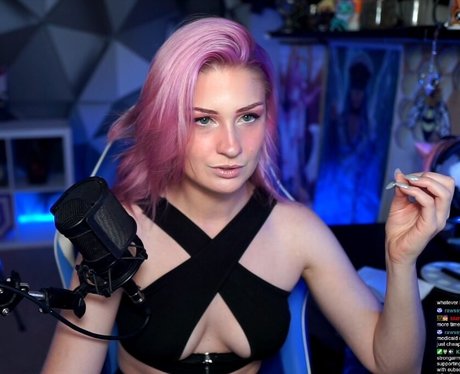 IceTokki xxx estrella porno foto