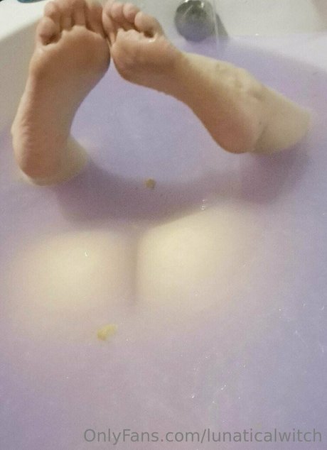 Lunaticalwitch étoile érotique des photos