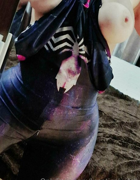 Lunaticalwitch star du porno chaude des photos