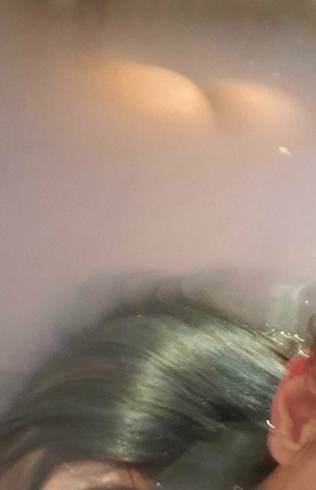 Lunaticalwitch desnudos de estrellas imágenes