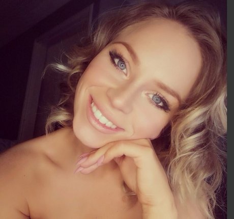 bigbootybritish estrella porno mejor fotos