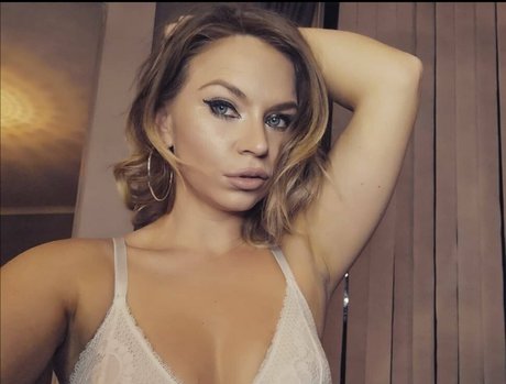 bigbootybritish actrice adulte image