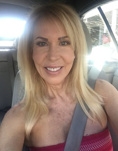 ericalauren arte modelo galería