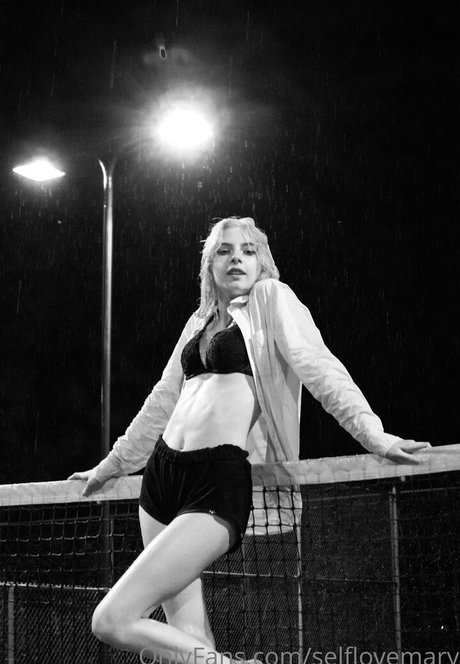 selflovesage estrella porno bonita foto