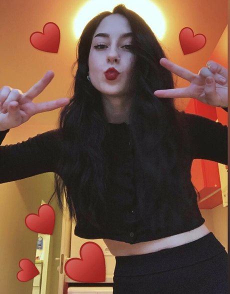 kittybar modelo desnudo imagen