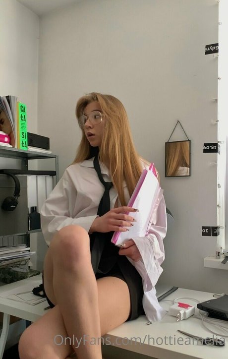 privateamelia actrice parfaite img