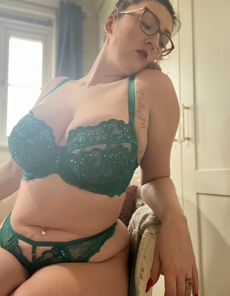 Della M sexo modelo archivo