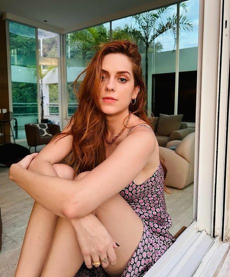 Sophia Abrahao perfect actress gallery