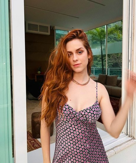 Sophia Abrahao model hot archive
