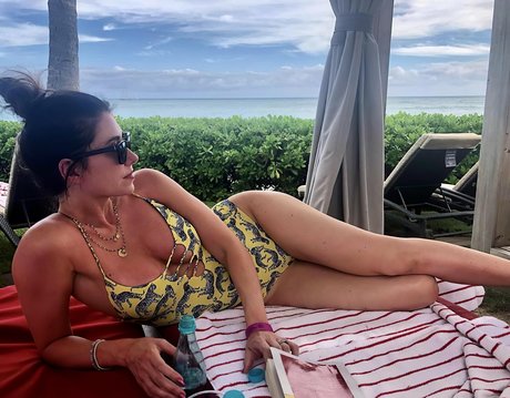 Jewel Staite estrella porno hermosa fotos