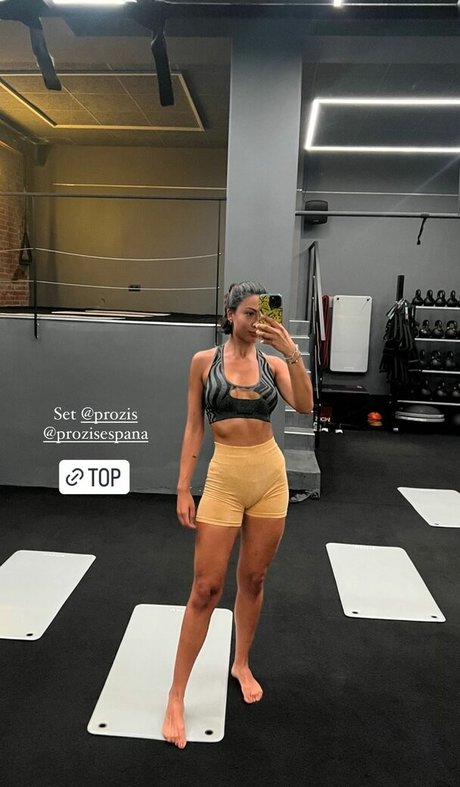 Maria Mood étoile adulte photos