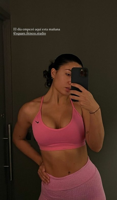 Maria Mood modelo libre imagen