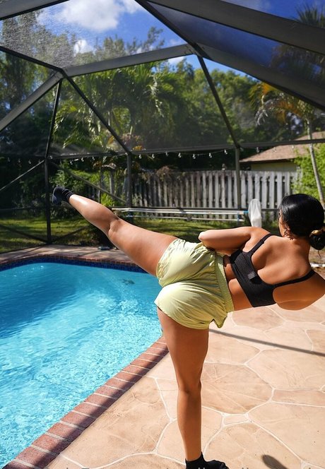 nadiastrikesagain estrella bonita fotos