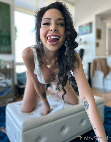 trinitystclair xxx étoile photos