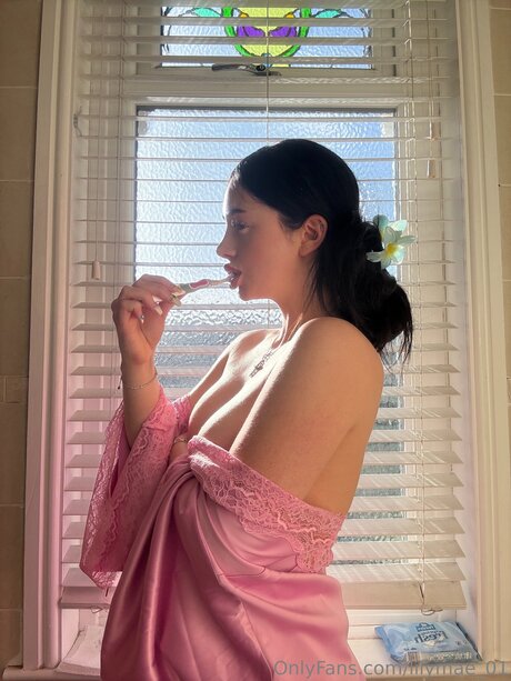 lilymae 01 hd model picture