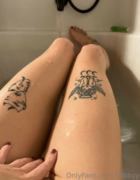 Lillbbyy star hot pics