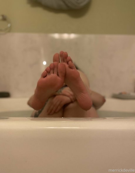 merrickdeville nudes actress pictures