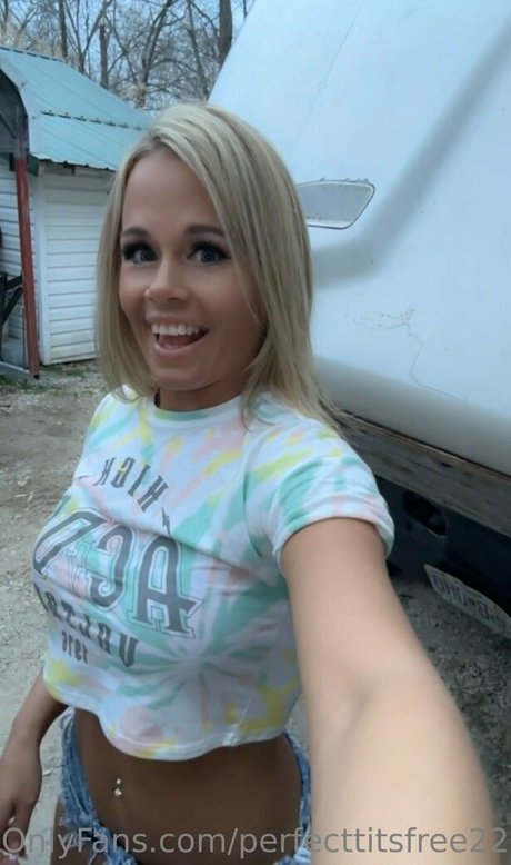 perfecttitsfree22 estrella hd fotos