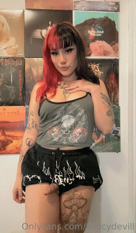 saucydevill nus de stars du porno collection