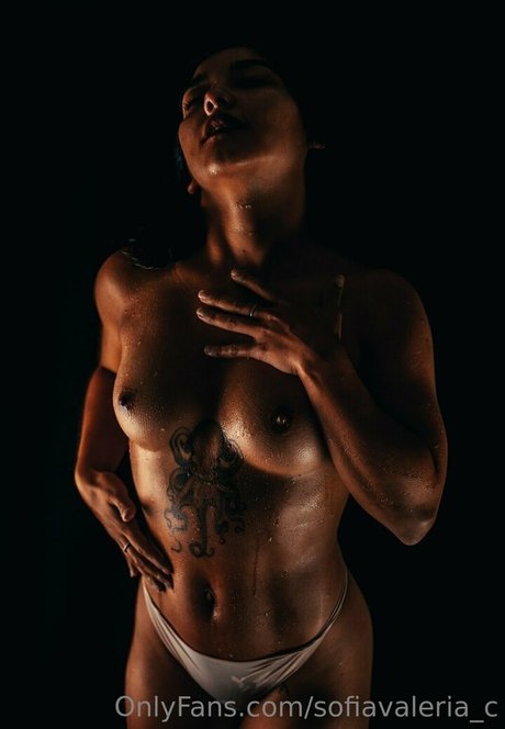 sofiavaleria c erotic actress photo
