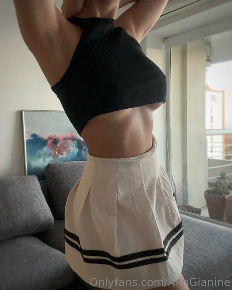 anngianine buena actriz imágenes