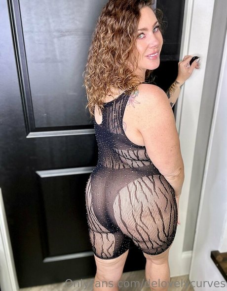 delovelycurves estrella porno imagen