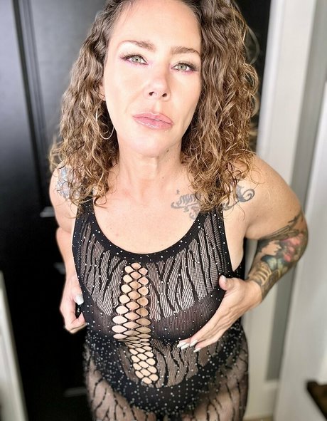 delovelycurves beau modèle galerie