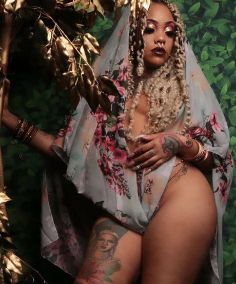 rebelliouschantele modèle xxx images