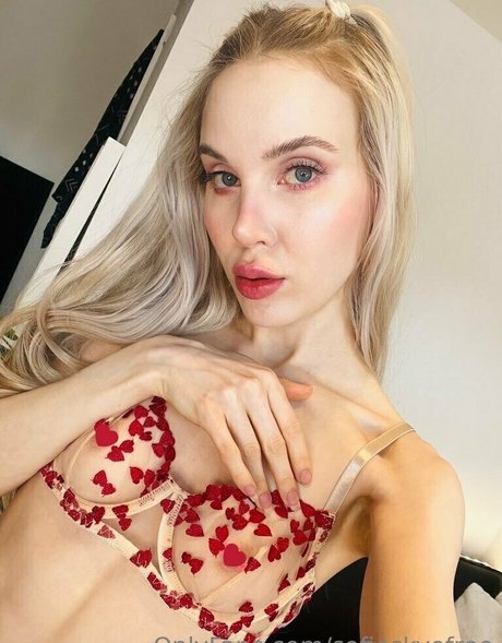 sofieskyefree model pornographic pics