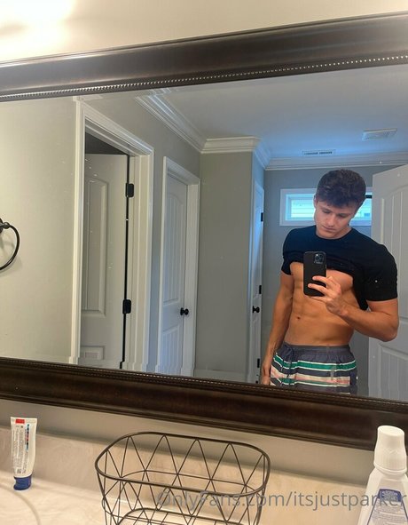 itsjustparker actriz galería