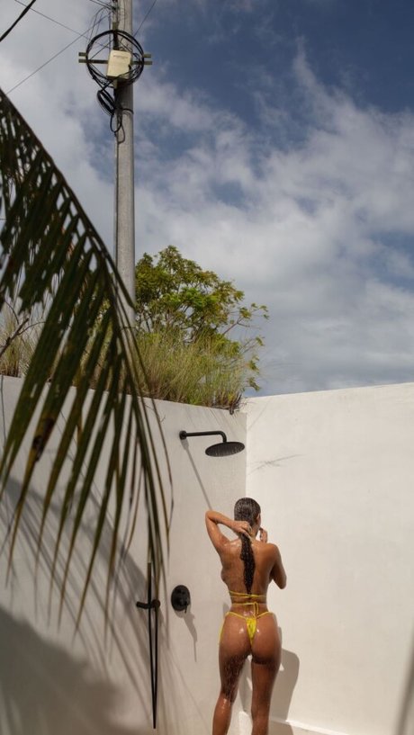 Anastasia Anikina modelo hermosa fotos