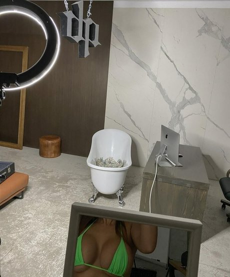 Anastasia Anikina modèle meilleur galeries