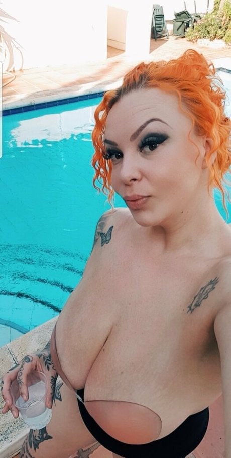 mingnaa actriz de arte galerías